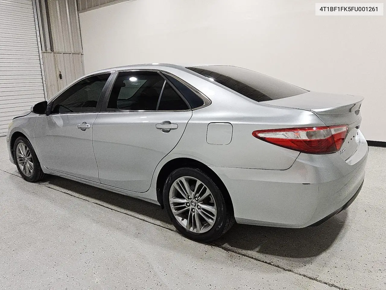 4T1BF1FK5FU001261 2015 Toyota Camry Le