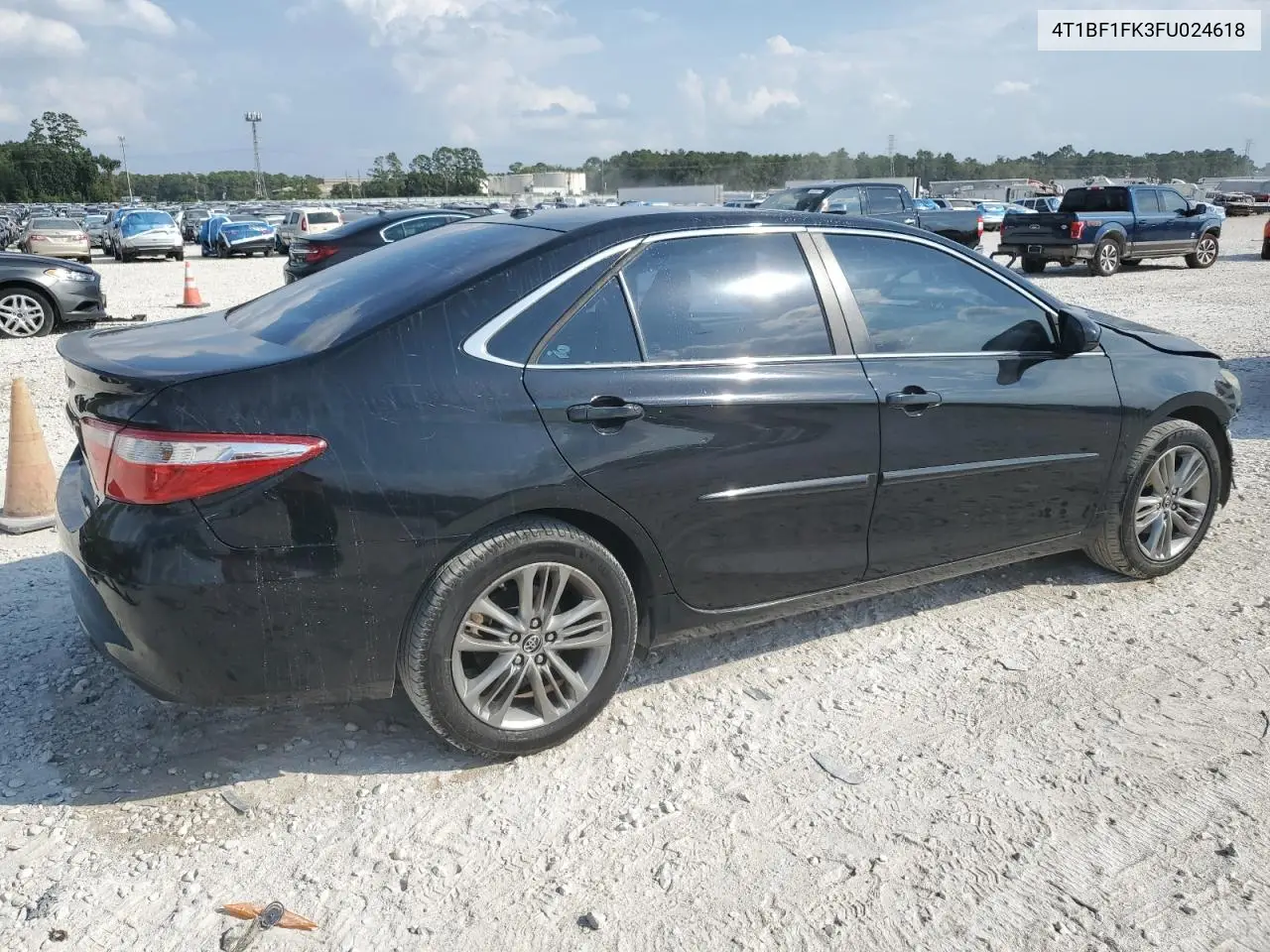4T1BF1FK3FU024618 2015 Toyota Camry Le