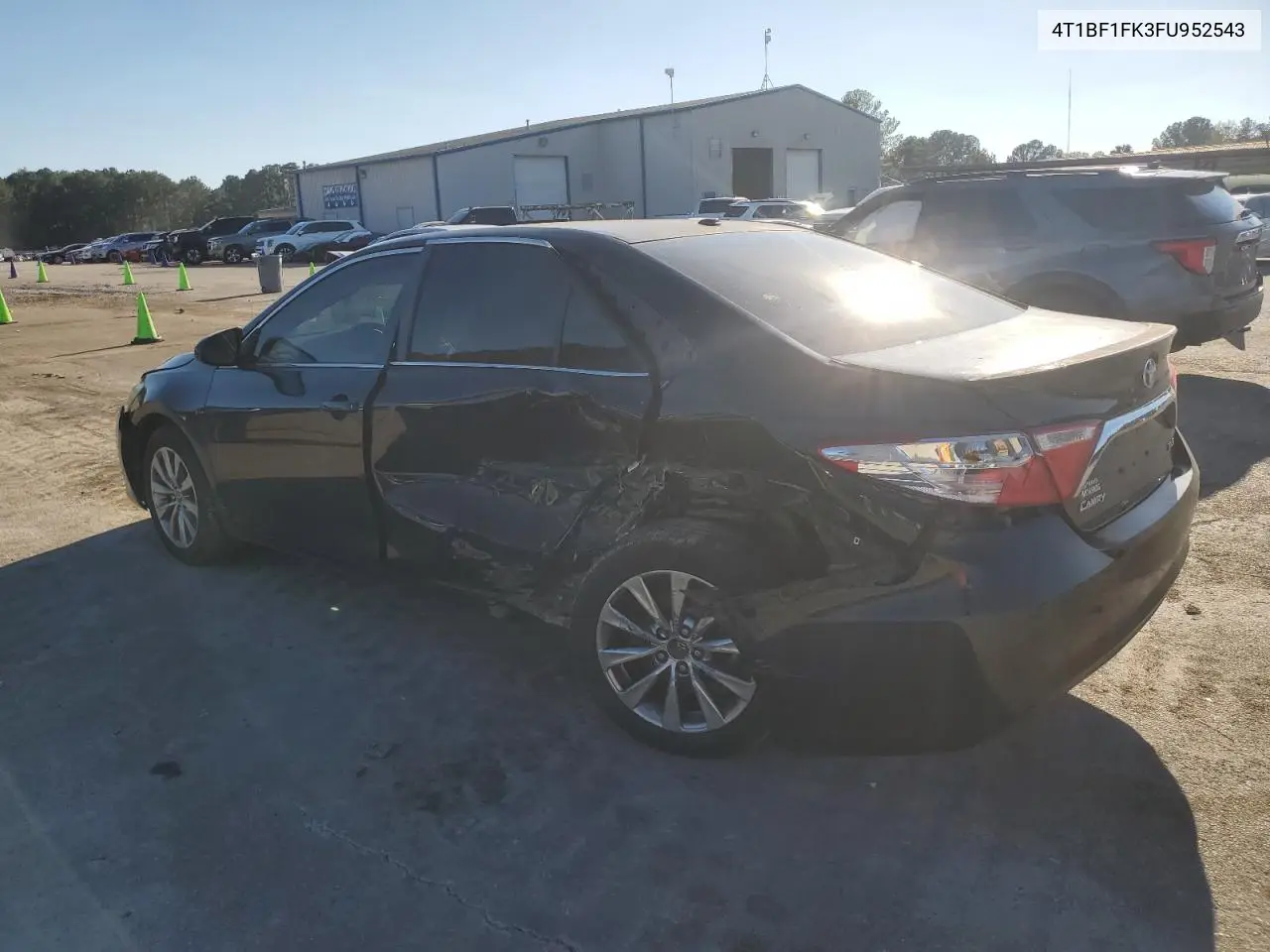 4T1BF1FK3FU952543 2015 Toyota Camry Le