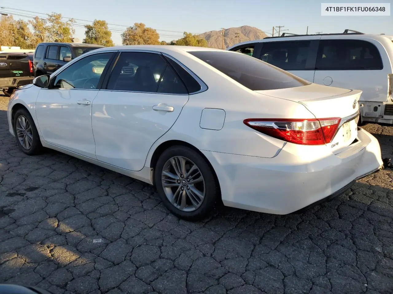 4T1BF1FK1FU066348 2015 Toyota Camry Le