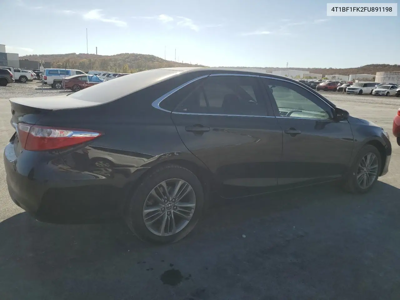 4T1BF1FK2FU891198 2015 Toyota Camry Le