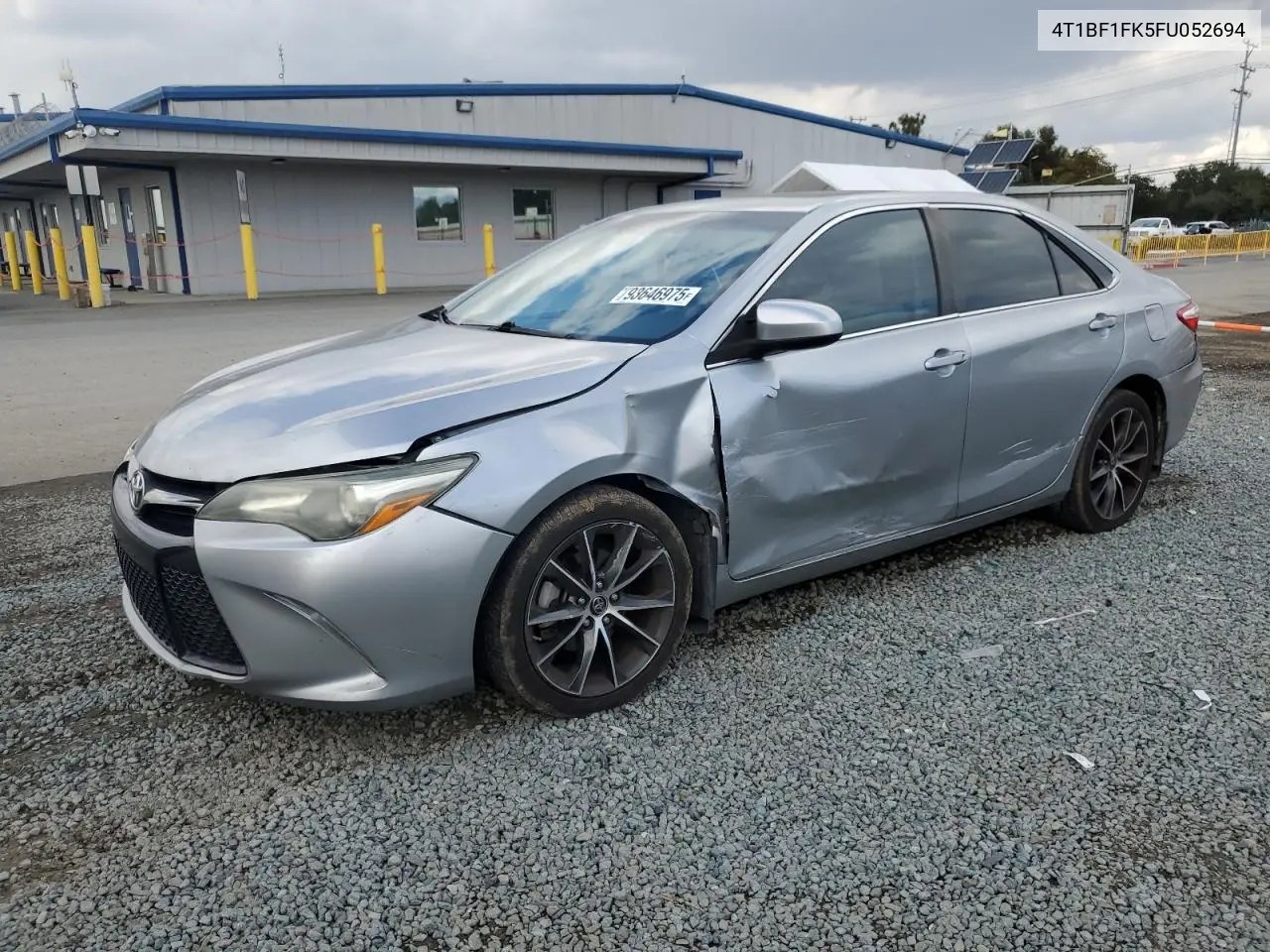 4T1BF1FK5FU052694 2015 Toyota Camry Le