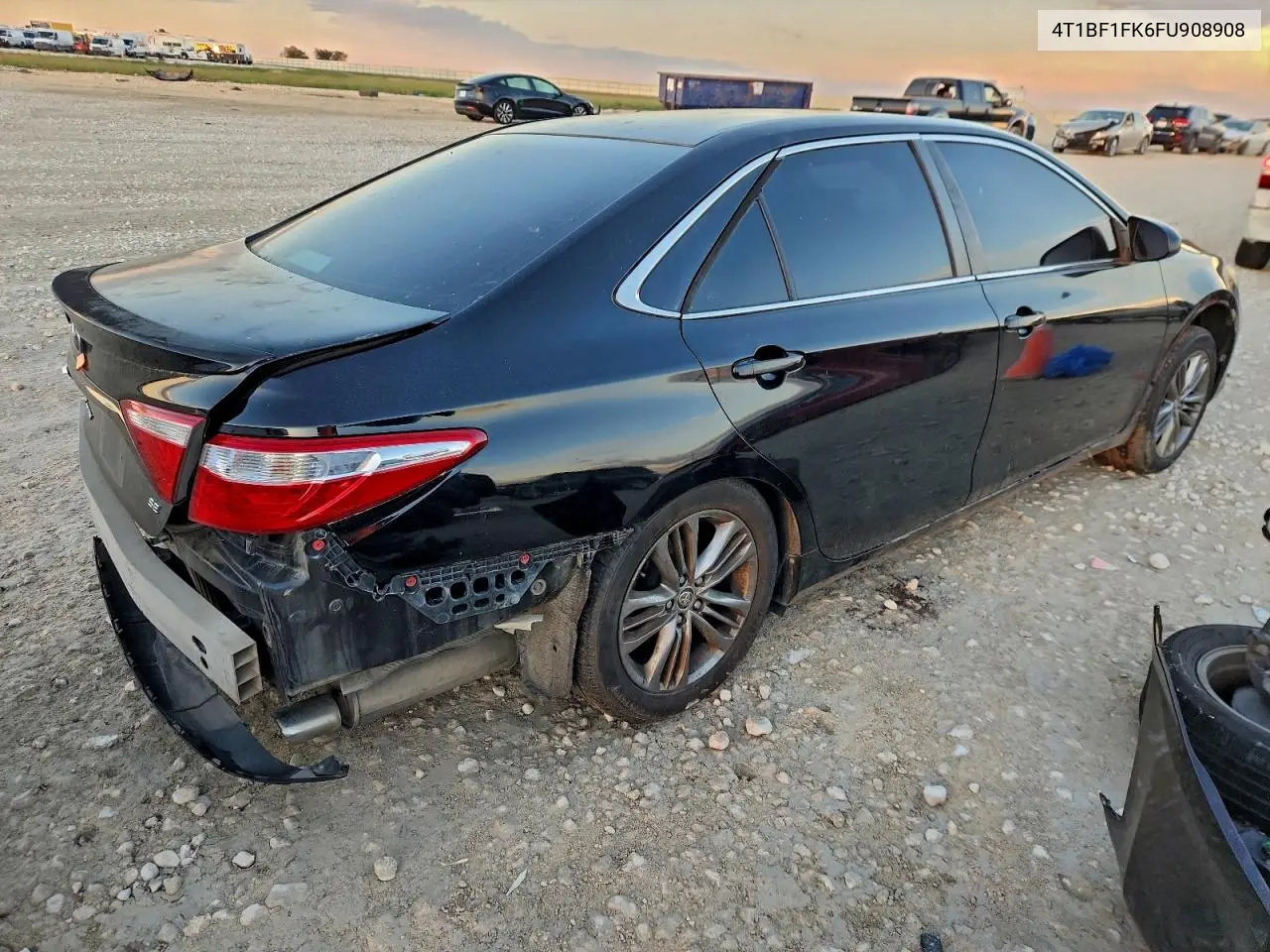 4T1BF1FK6FU908908 2015 Toyota Camry Le