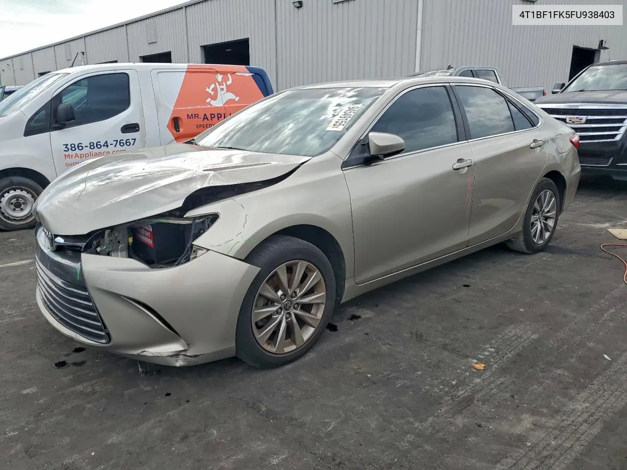 4T1BF1FK5FU938403 2015 Toyota Camry Le
