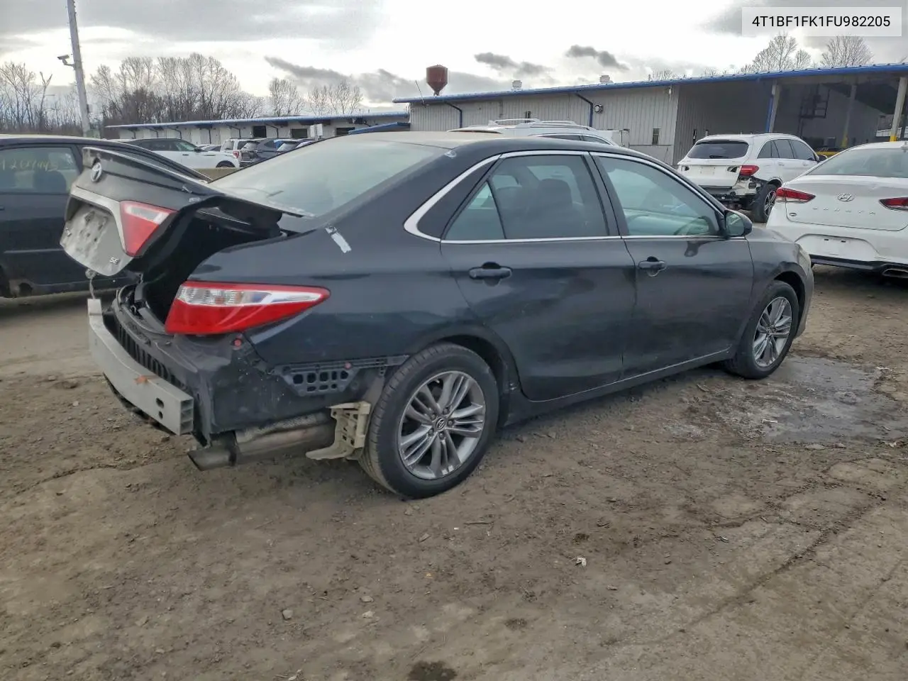 4T1BF1FK1FU982205 2015 Toyota Camry Le
