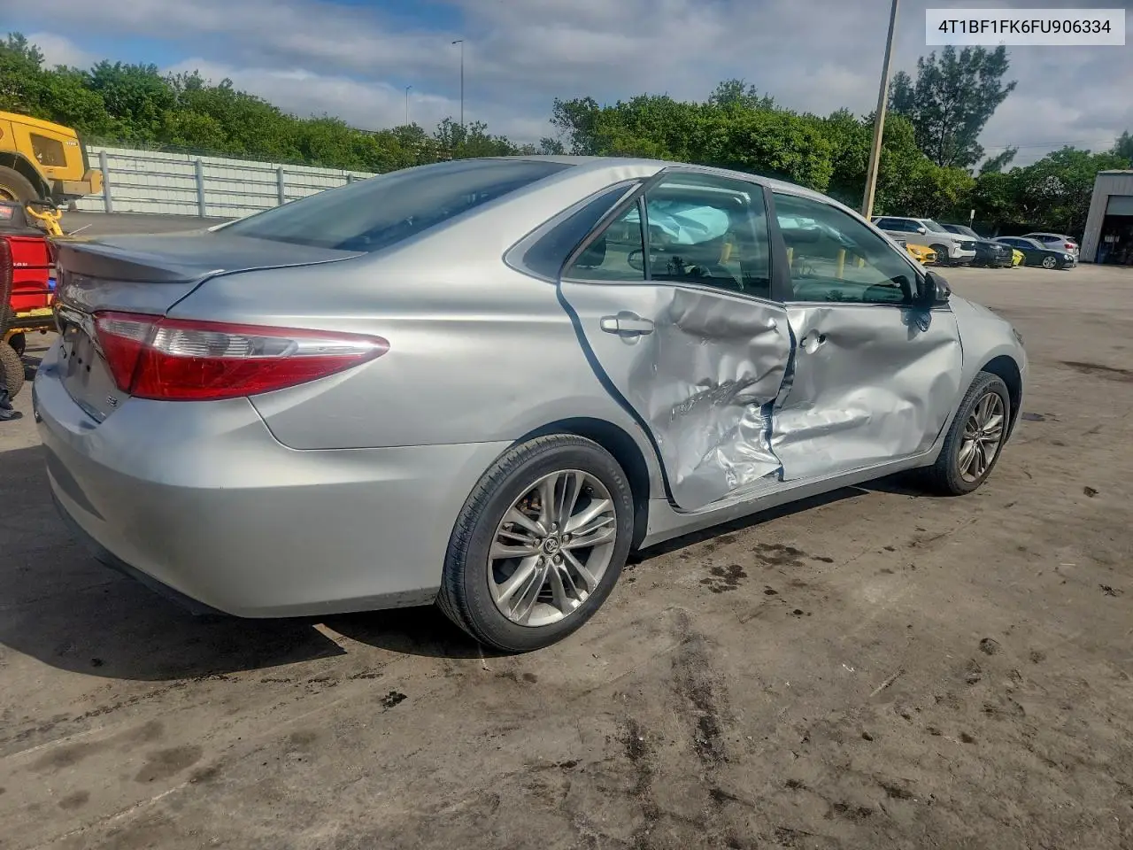 4T1BF1FK6FU906334 2015 Toyota Camry Le