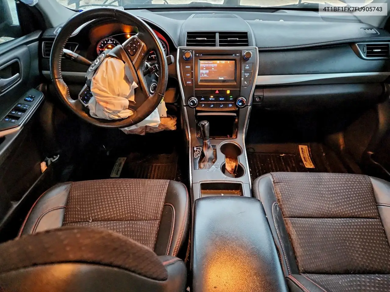 4T1BF1FK7FU905743 2015 Toyota Camry Le