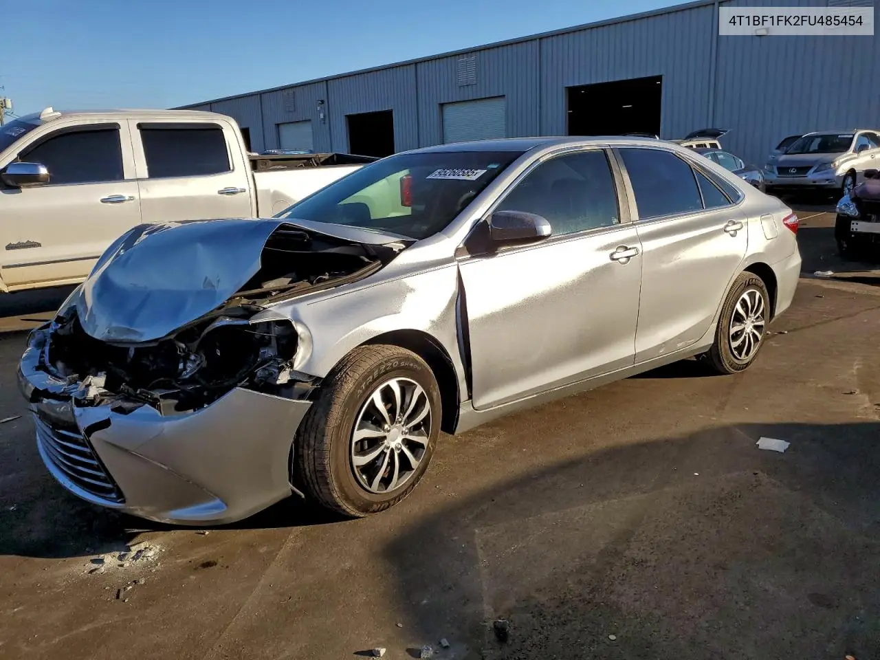 4T1BF1FK2FU485454 2015 Toyota Camry Le