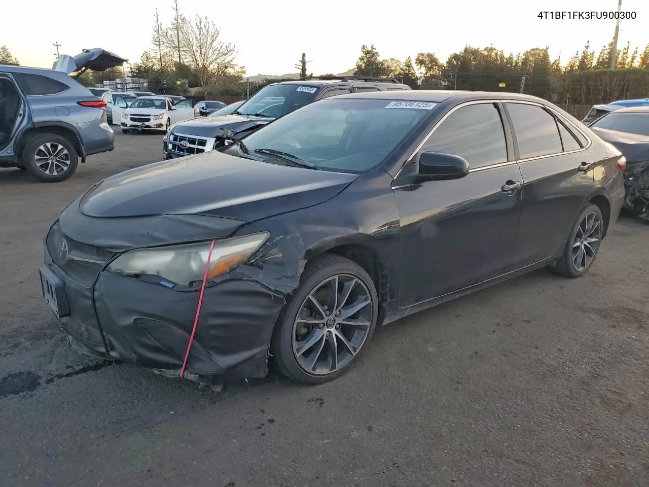4T1BF1FK3FU900300 2015 Toyota Camry Le
