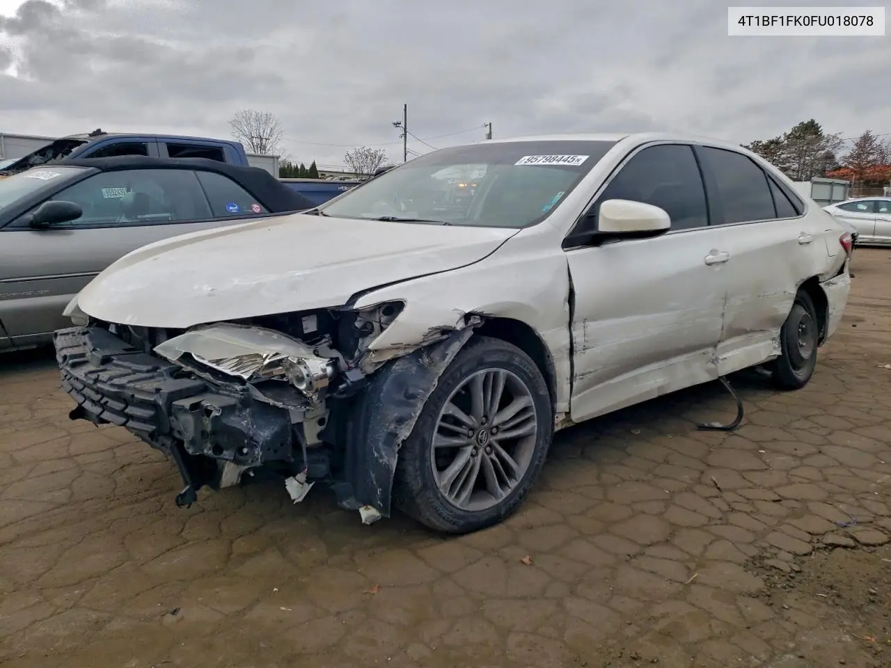 4T1BF1FK0FU018078 2015 Toyota Camry Le