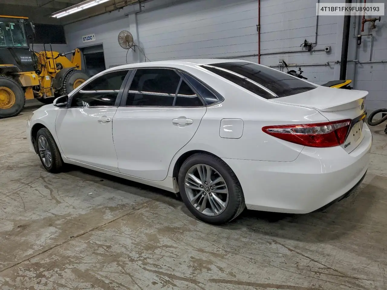 4T1BF1FK9FU890193 2015 Toyota Camry Le