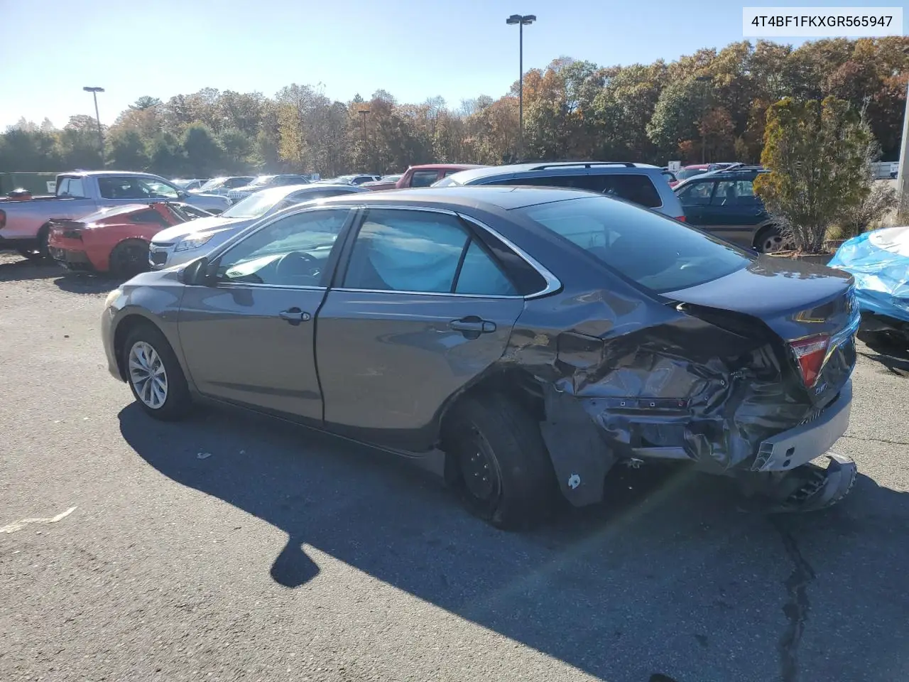 4T4BF1FKXGR565947 2016 Toyota Camry Le