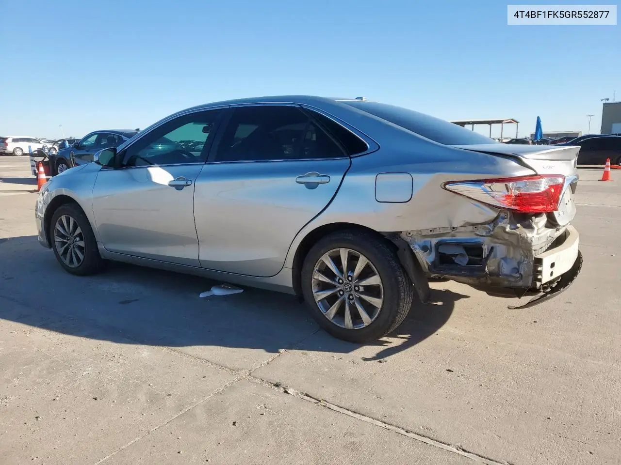 4T4BF1FK5GR552877 2016 Toyota Camry Le