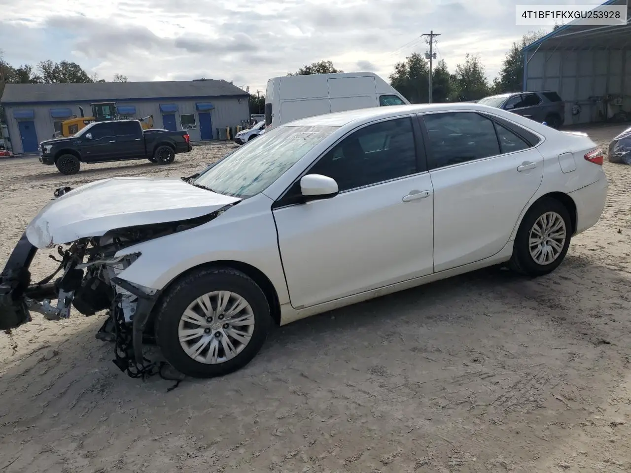 4T1BF1FKXGU253928 2016 Toyota Camry Le