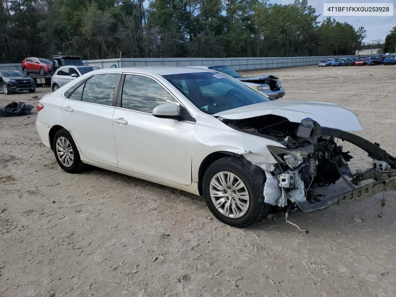 4T1BF1FKXGU253928 2016 Toyota Camry Le