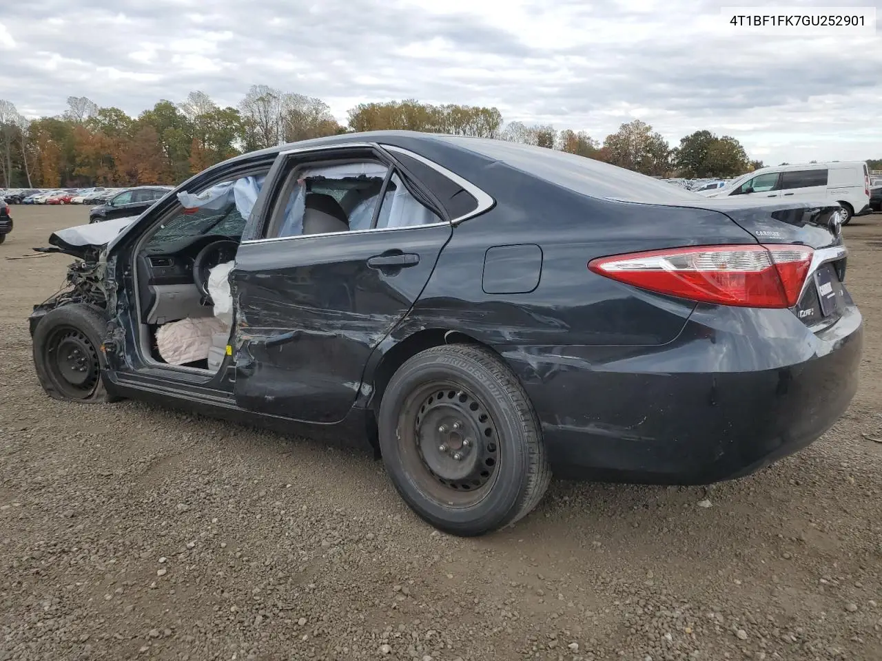 4T1BF1FK7GU252901 2016 Toyota Camry Le