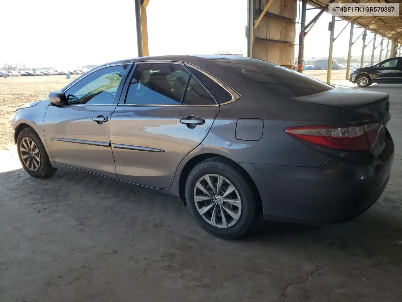 4T4BF1FK1GR570387 2016 Toyota Camry Le
