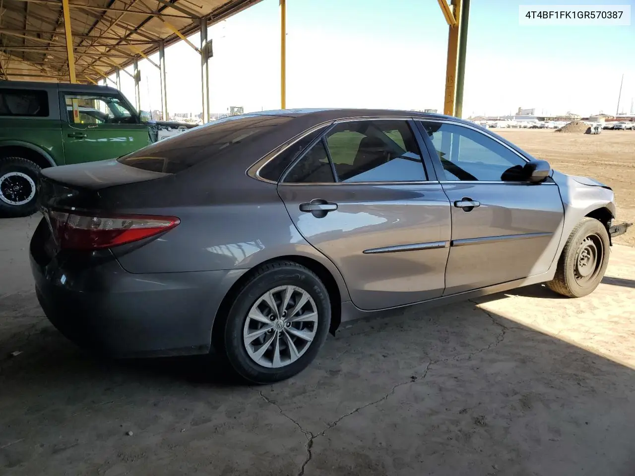 4T4BF1FK1GR570387 2016 Toyota Camry Le