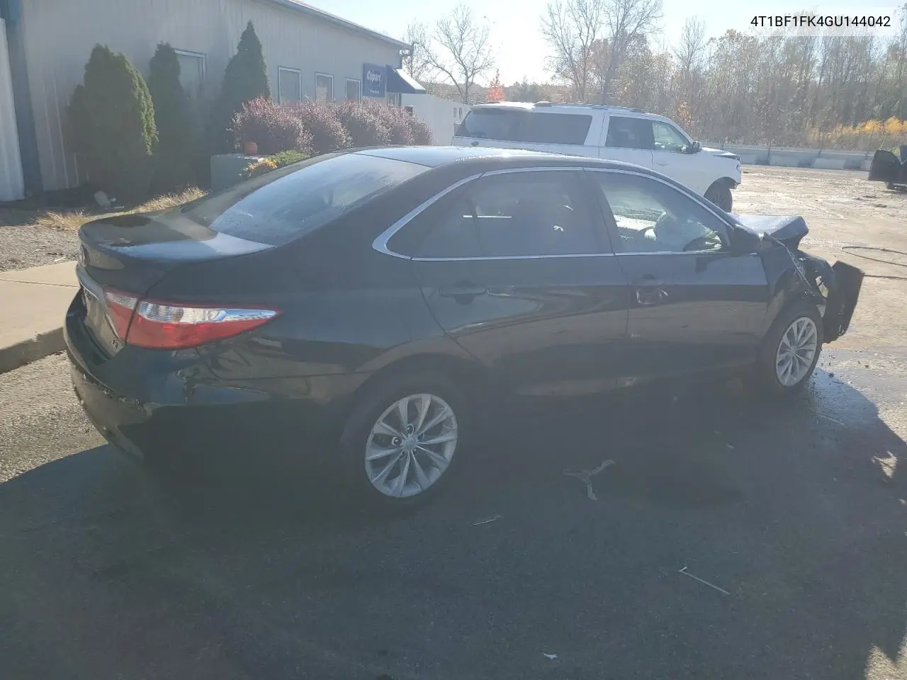 4T1BF1FK4GU144042 2016 Toyota Camry Le