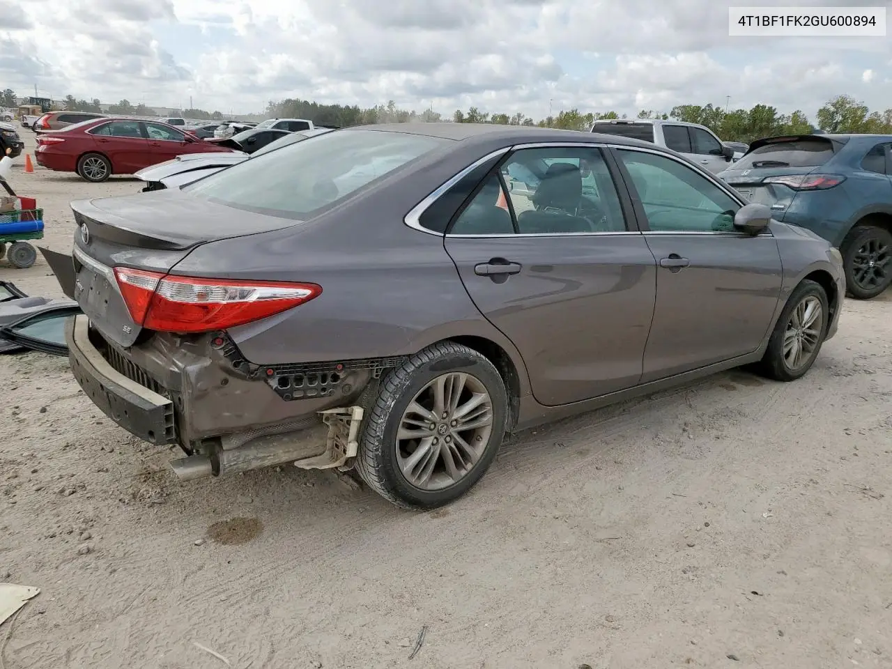 4T1BF1FK2GU600894 2016 Toyota Camry Le