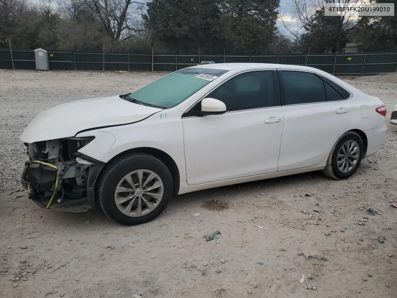 4T1BF1FK2GU199010 2016 Toyota Camry Le
