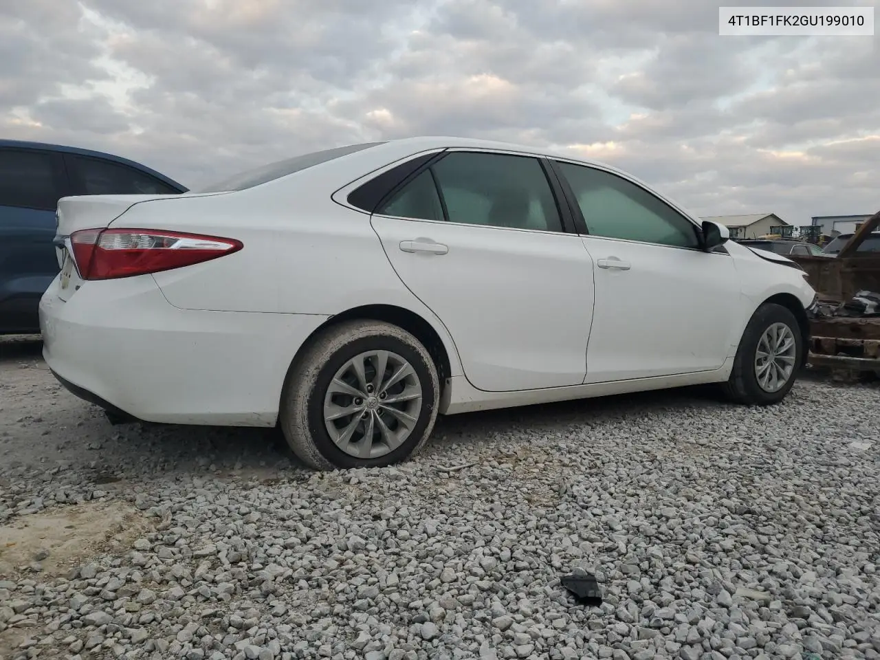 4T1BF1FK2GU199010 2016 Toyota Camry Le