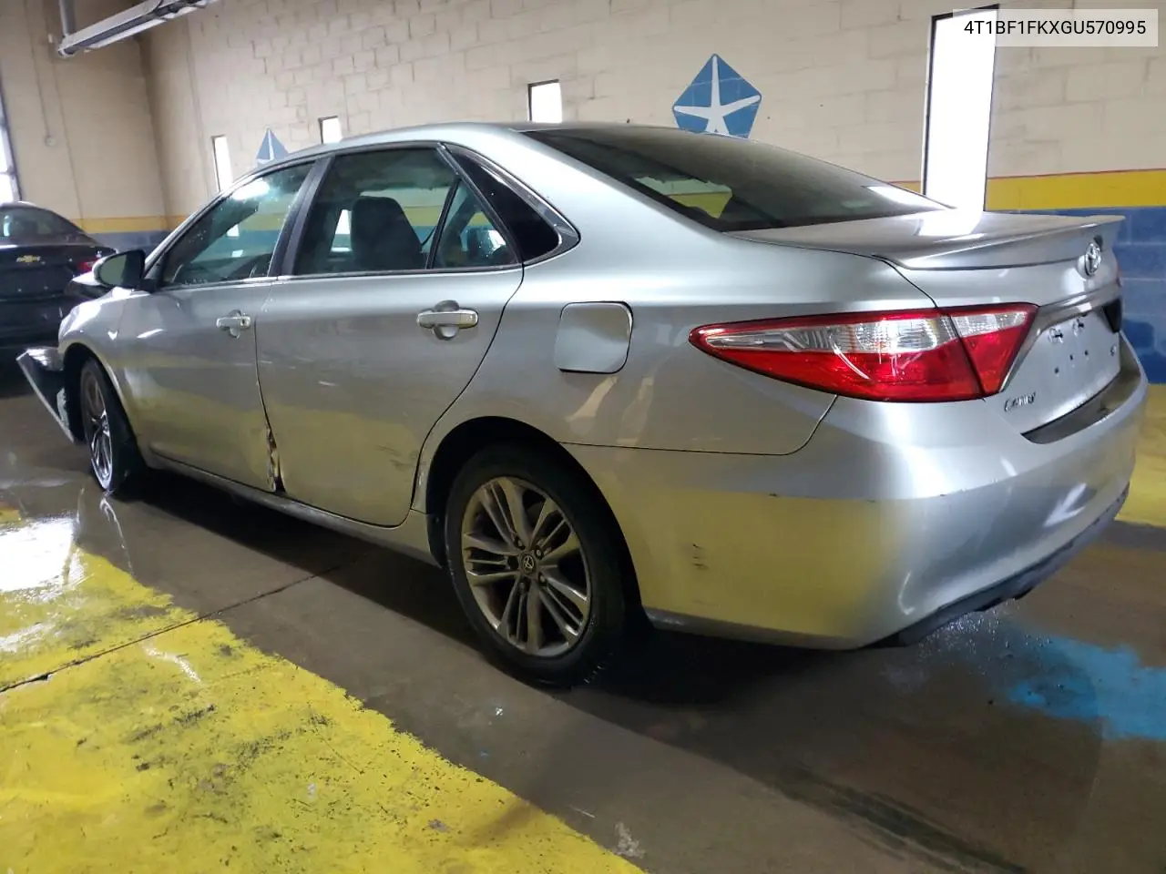 4T1BF1FKXGU570995 2016 Toyota Camry Le