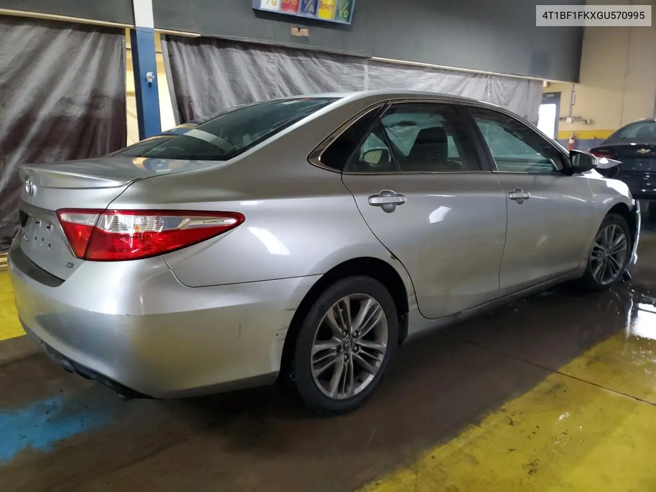 4T1BF1FKXGU570995 2016 Toyota Camry Le