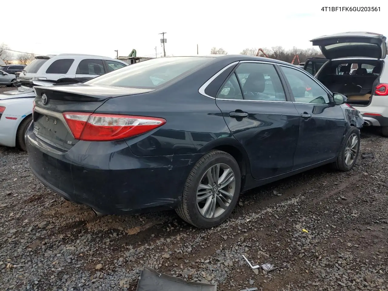 4T1BF1FK6GU203561 2016 Toyota Camry Le