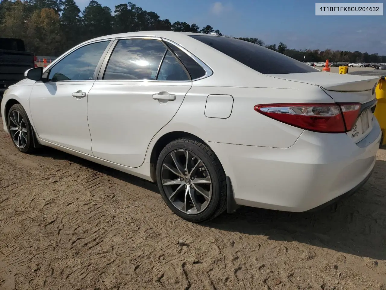 4T1BF1FK8GU204632 2016 Toyota Camry Le