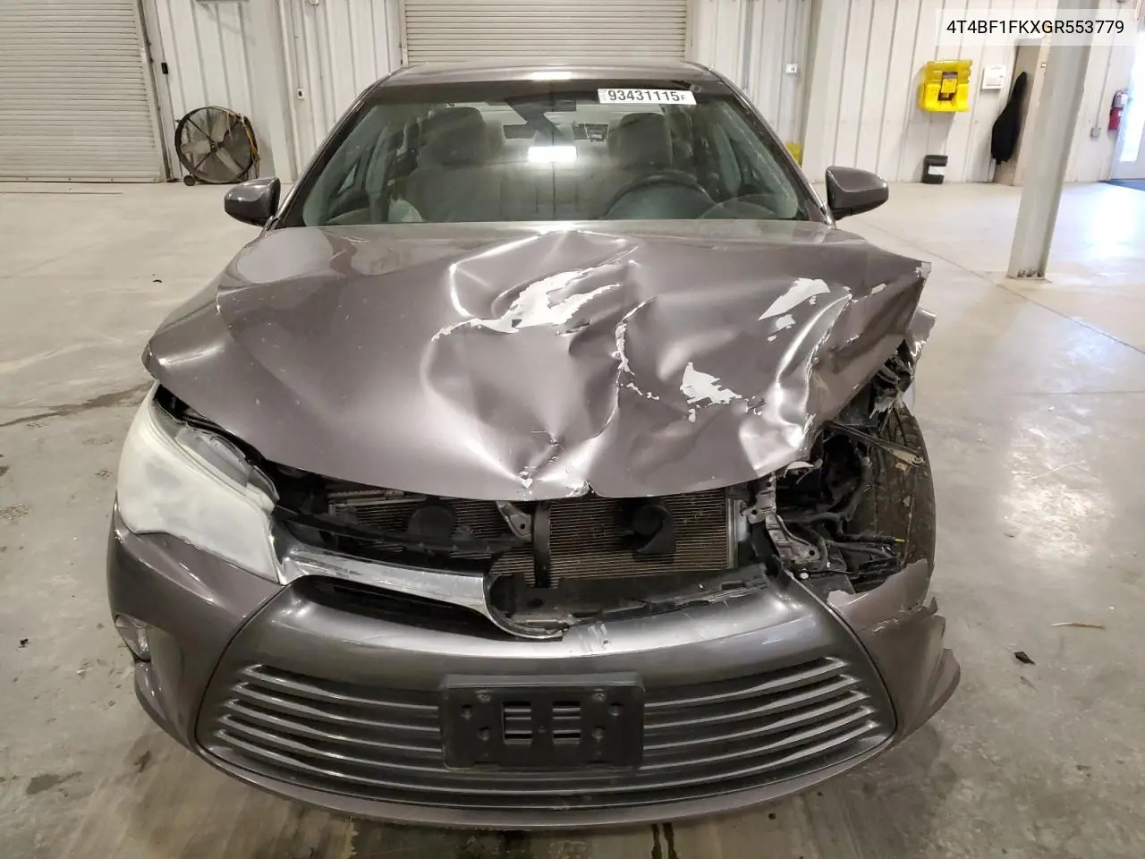 4T4BF1FKXGR553779 2016 Toyota Camry Le