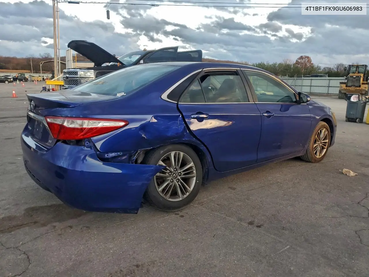 4T1BF1FK9GU606983 2016 Toyota Camry Le