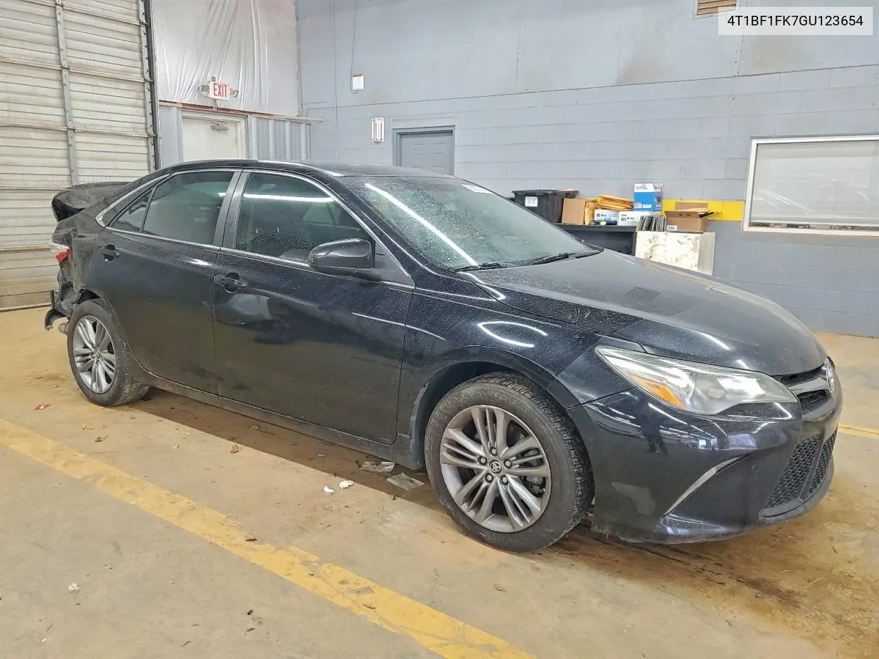 4T1BF1FK7GU123654 2016 Toyota Camry Le