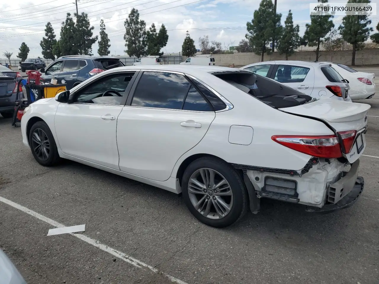 4T1BF1FK9GU166439 2016 Toyota Camry Le