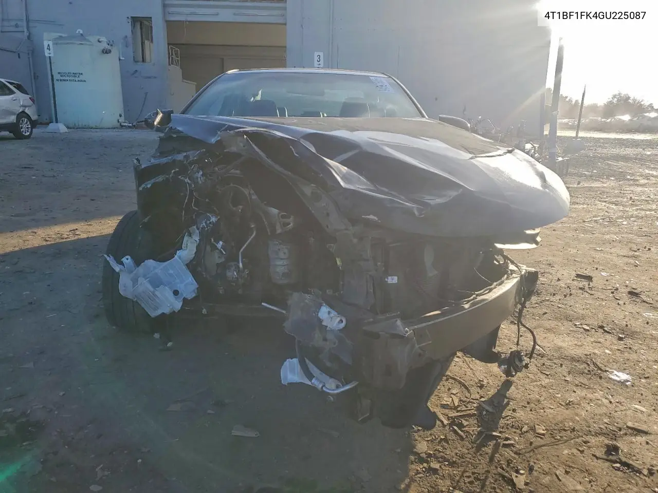 4T1BF1FK4GU225087 2016 Toyota Camry Le