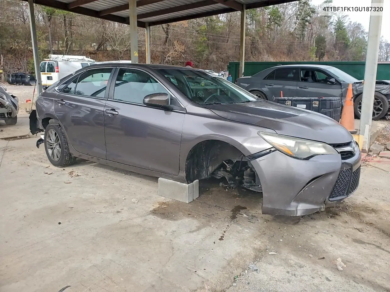 4T1BF1FK1GU187320 2016 Toyota Camry Le