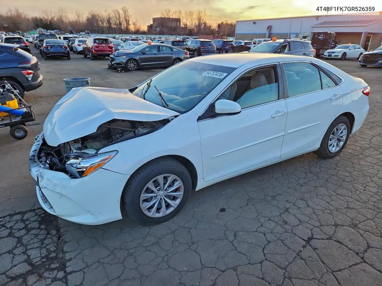 4T4BF1FK7GR526359 2016 Toyota Camry Le