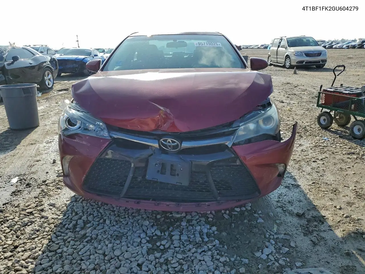 4T1BF1FK2GU604279 2016 Toyota Camry Le