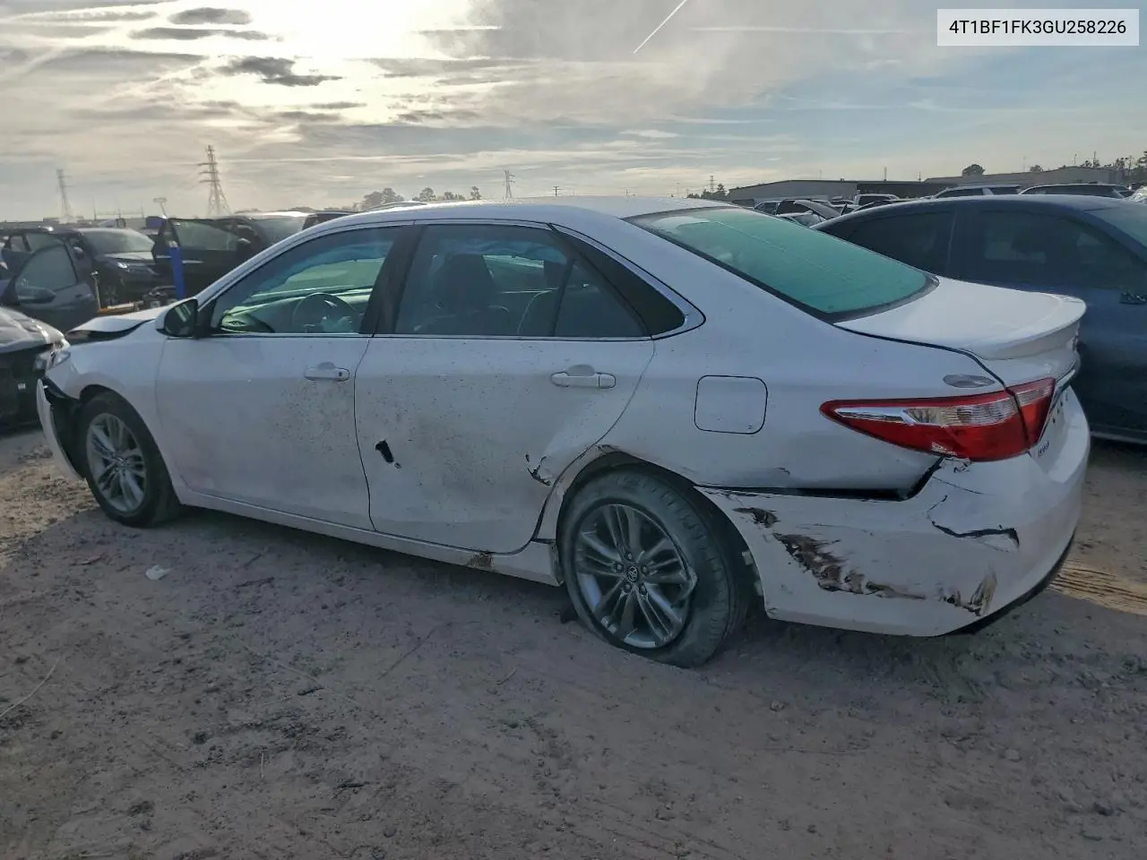 4T1BF1FK3GU258226 2016 Toyota Camry Le