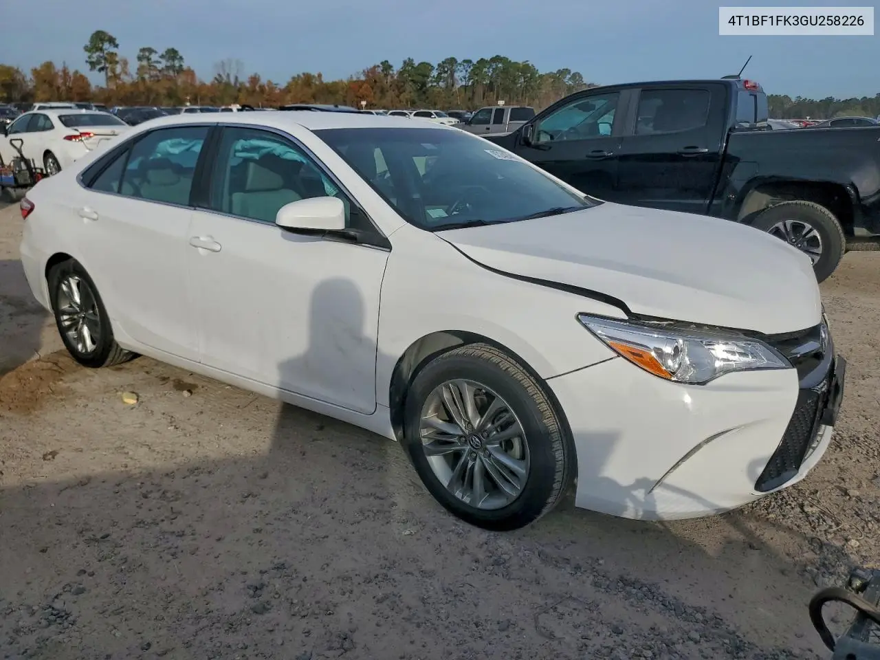 4T1BF1FK3GU258226 2016 Toyota Camry Le