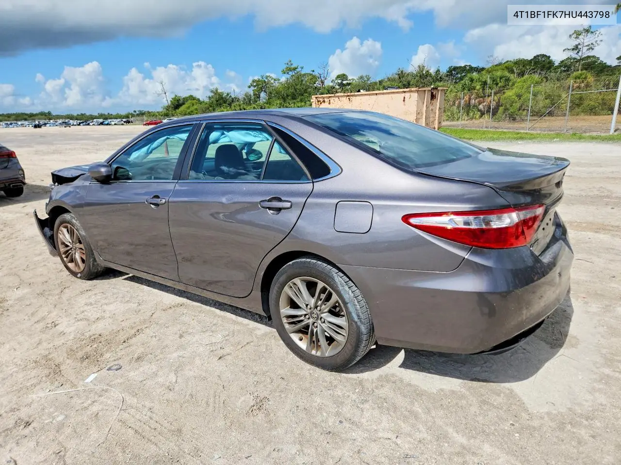 4T1BF1FK7HU443798 2017 Toyota Camry Se