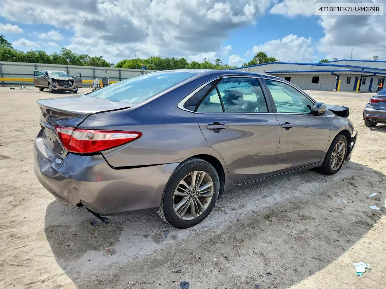 4T1BF1FK7HU443798 2017 Toyota Camry Se