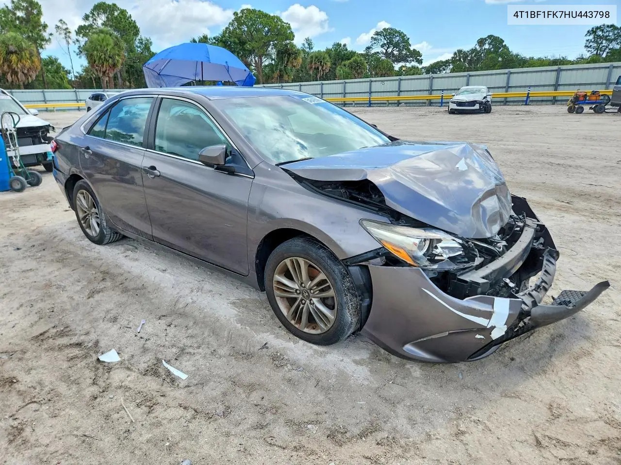 4T1BF1FK7HU443798 2017 Toyota Camry Se
