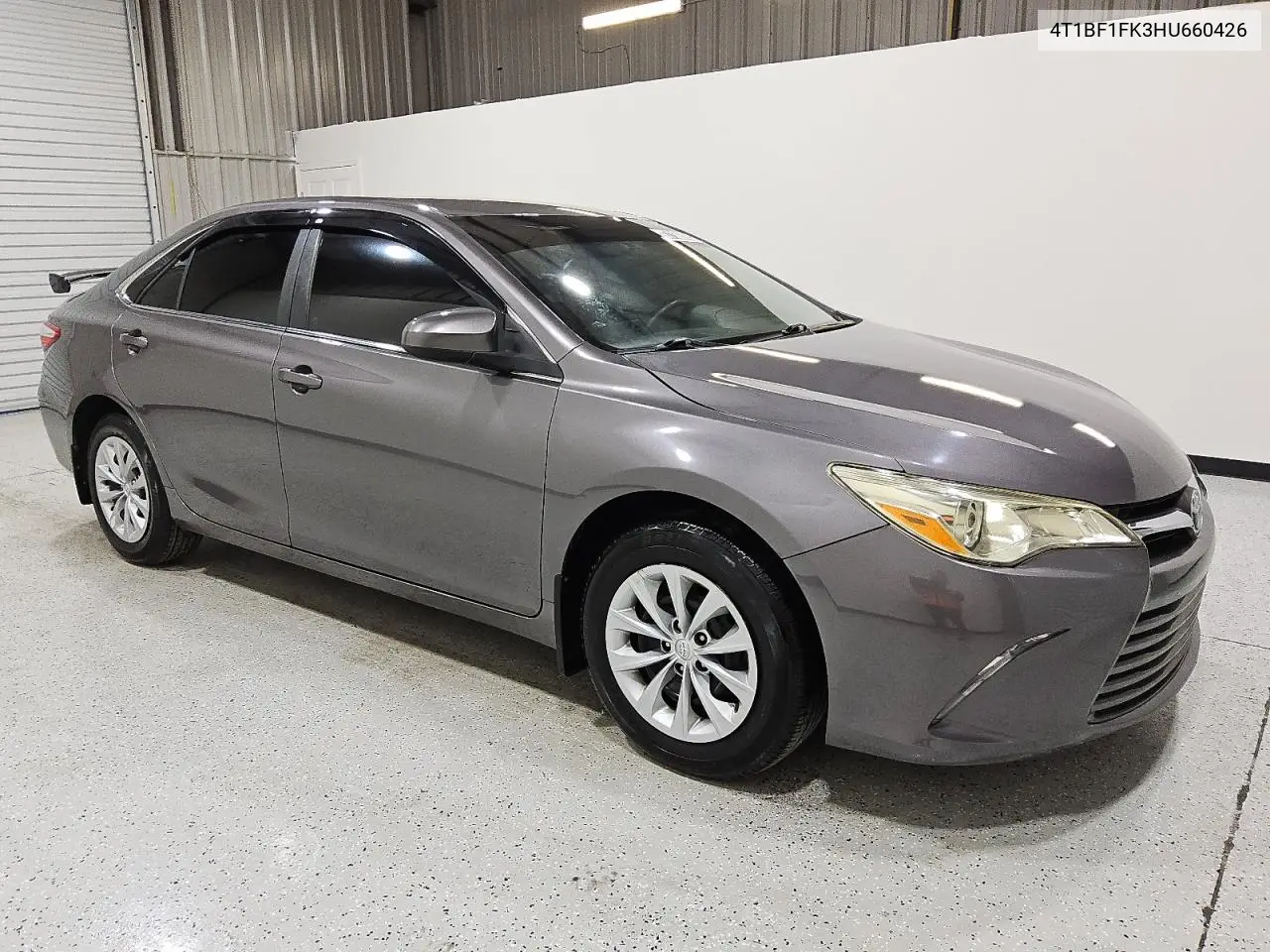 4T1BF1FK3HU660426 2017 Toyota Camry Le