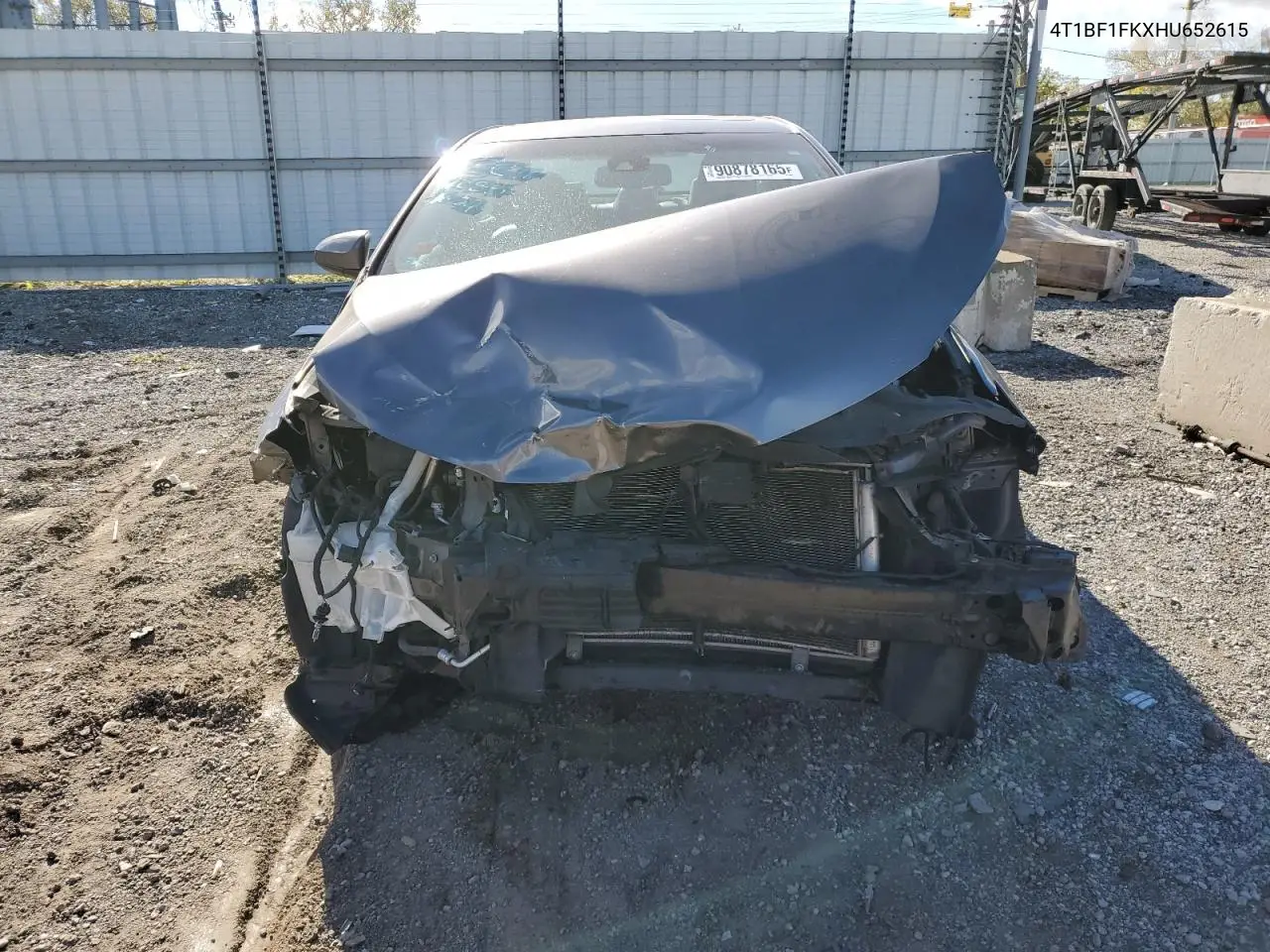 4T1BF1FKXHU652615 2017 Toyota Camry Le