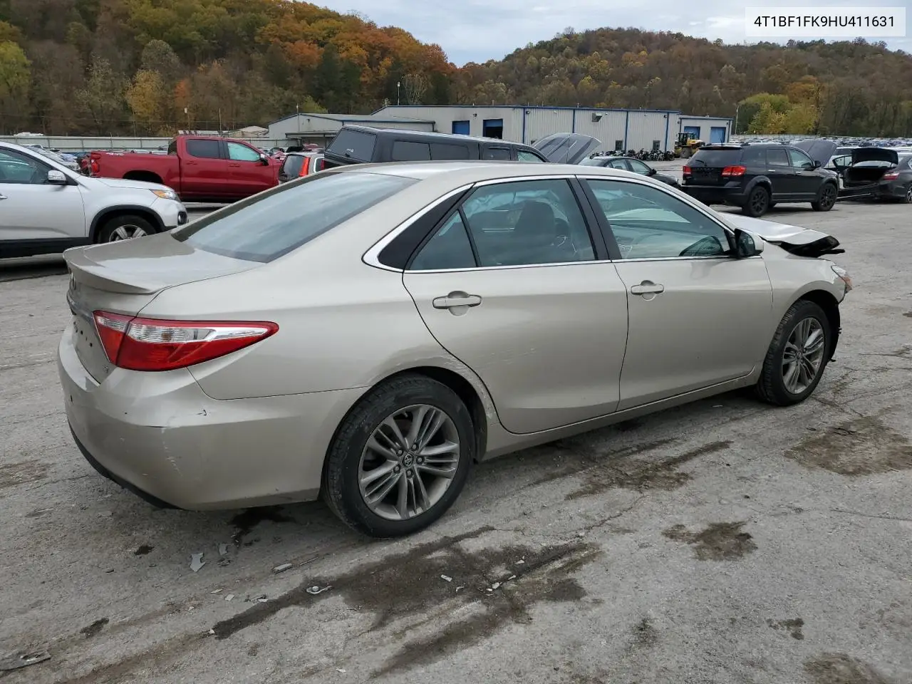 4T1BF1FK9HU411631 2017 Toyota Camry Le