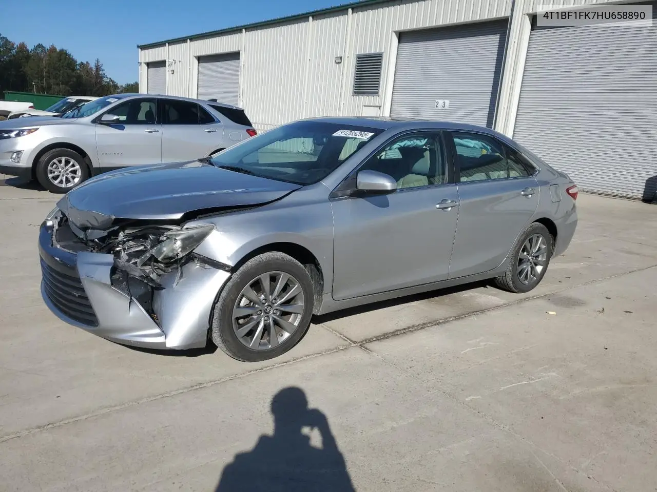 4T1BF1FK7HU658890 2017 Toyota Camry Le