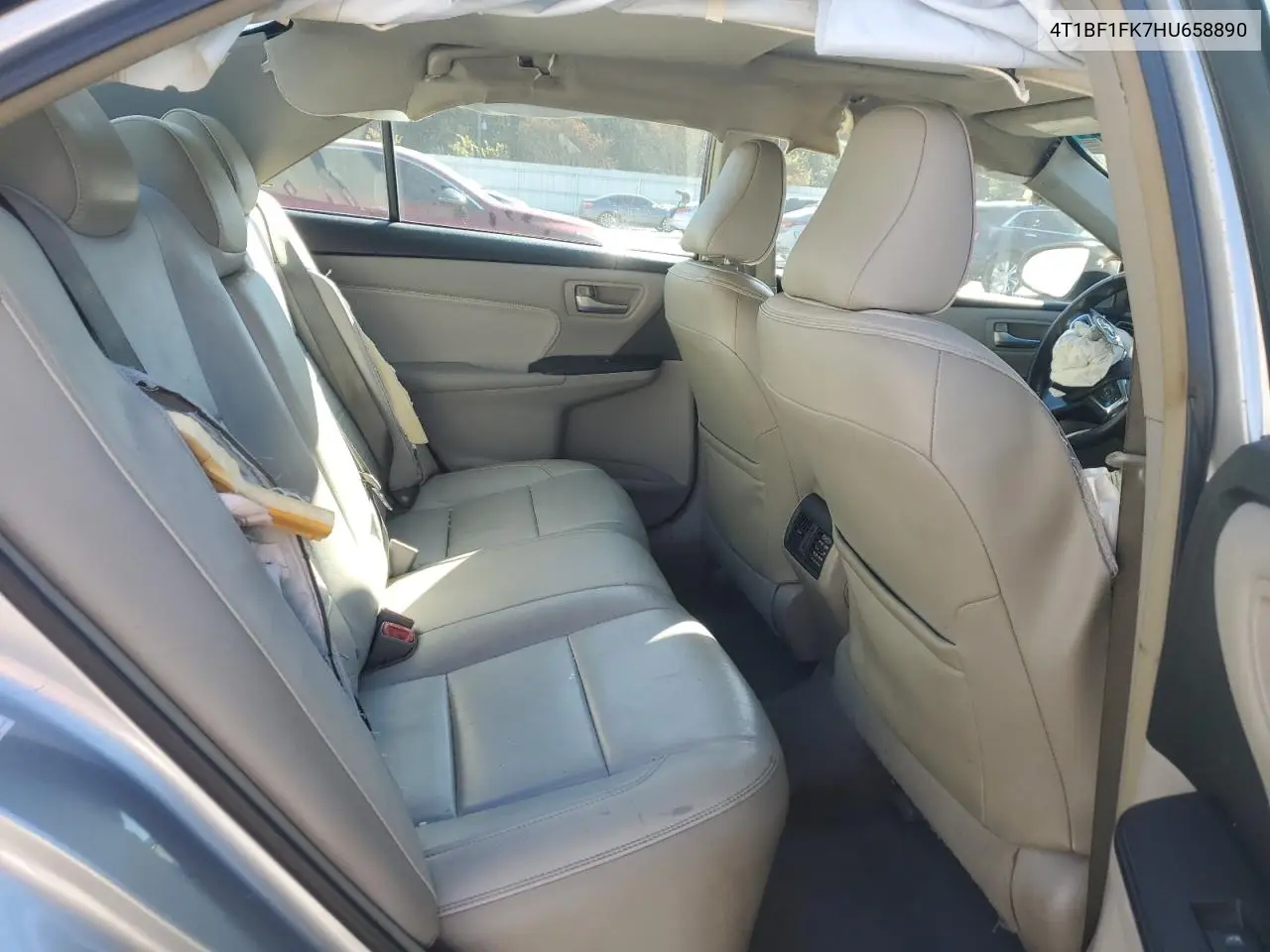 4T1BF1FK7HU658890 2017 Toyota Camry Le