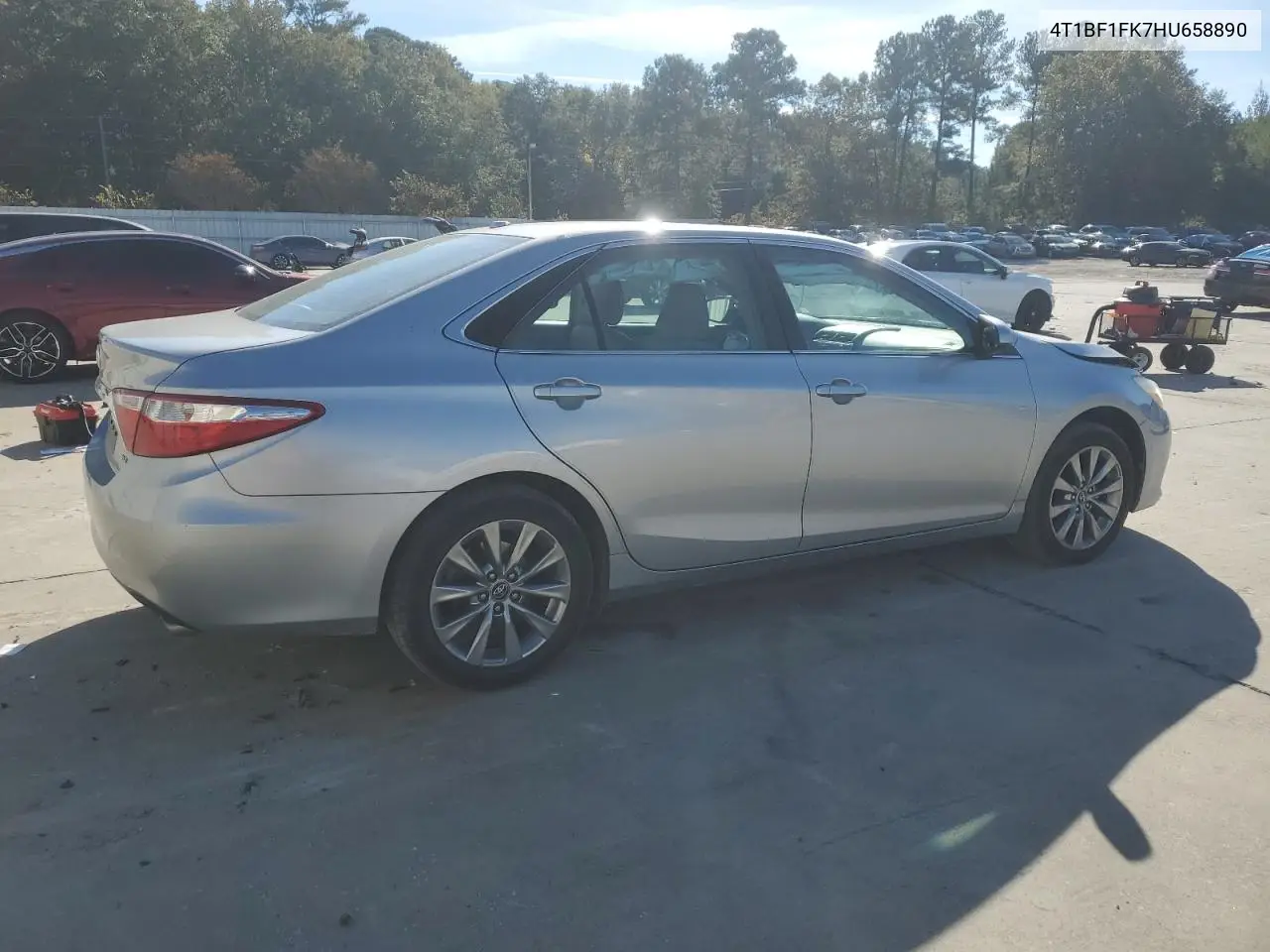 4T1BF1FK7HU658890 2017 Toyota Camry Le