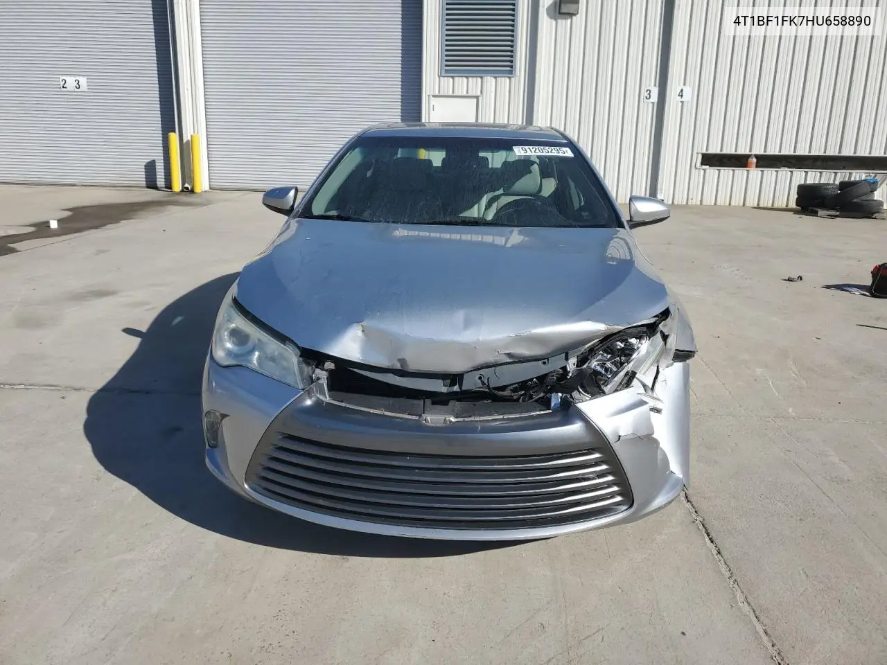 4T1BF1FK7HU658890 2017 Toyota Camry Le